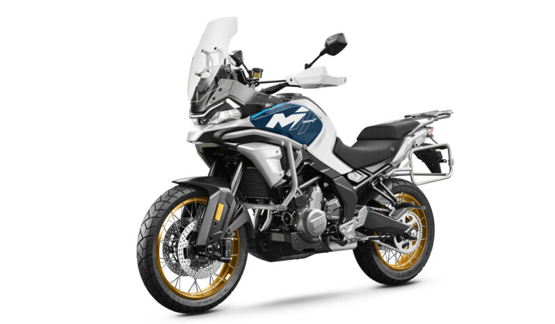 cf-700mt-adv-white-1